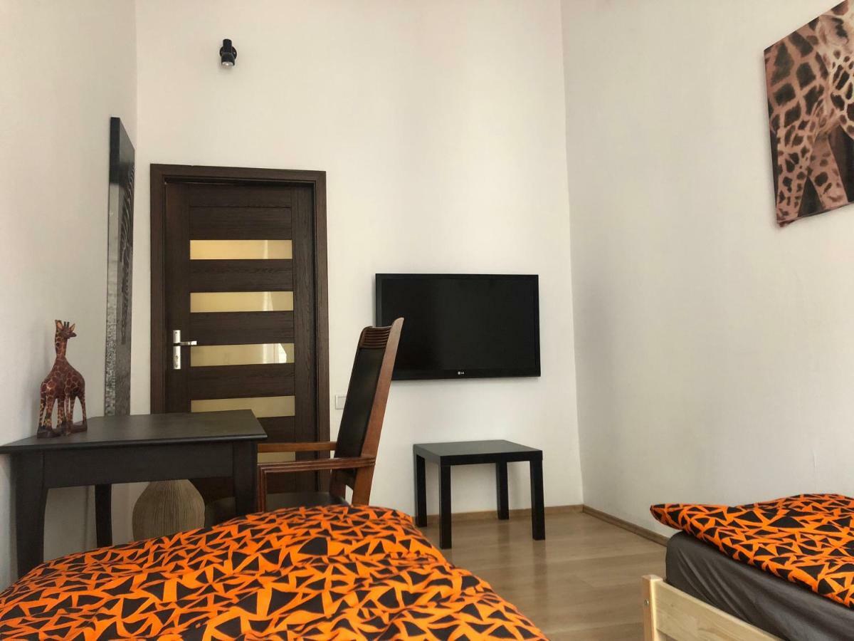 Glamour Apartment Florianska 32 Краков Экстерьер фото